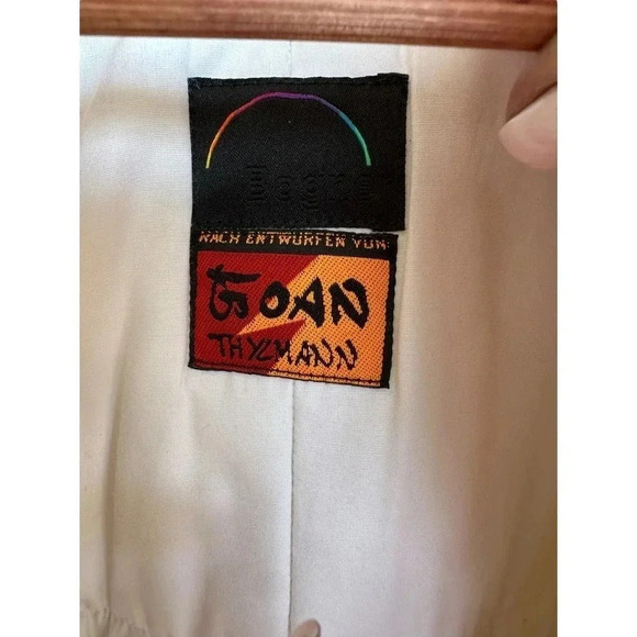 Bogner USA-Made Ski Suit Size 40 red black white snow stars - Picture 11 of 11